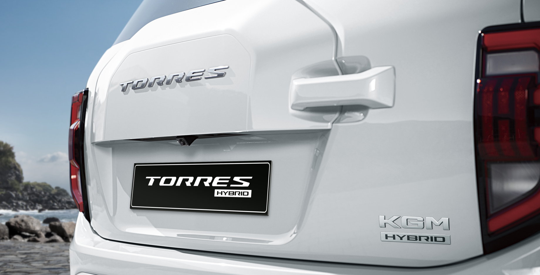 KGM, SUV špecialista z Kórey, prináša hybridný Torres a robí Korando ešte dostupnejším